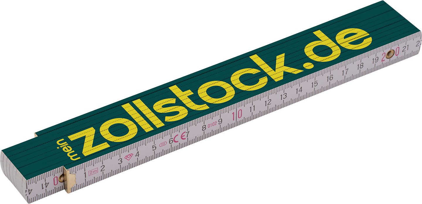 Gefalteter Holz-Zollstock in schräger Draufsicht mit dunkelgrüner Oberseite und großem gelben Schriftzug zollstock.de, sichtbaren Zentimeter-Teilstrichen und pink markierten Zahlen auf weißem Hintergrund.